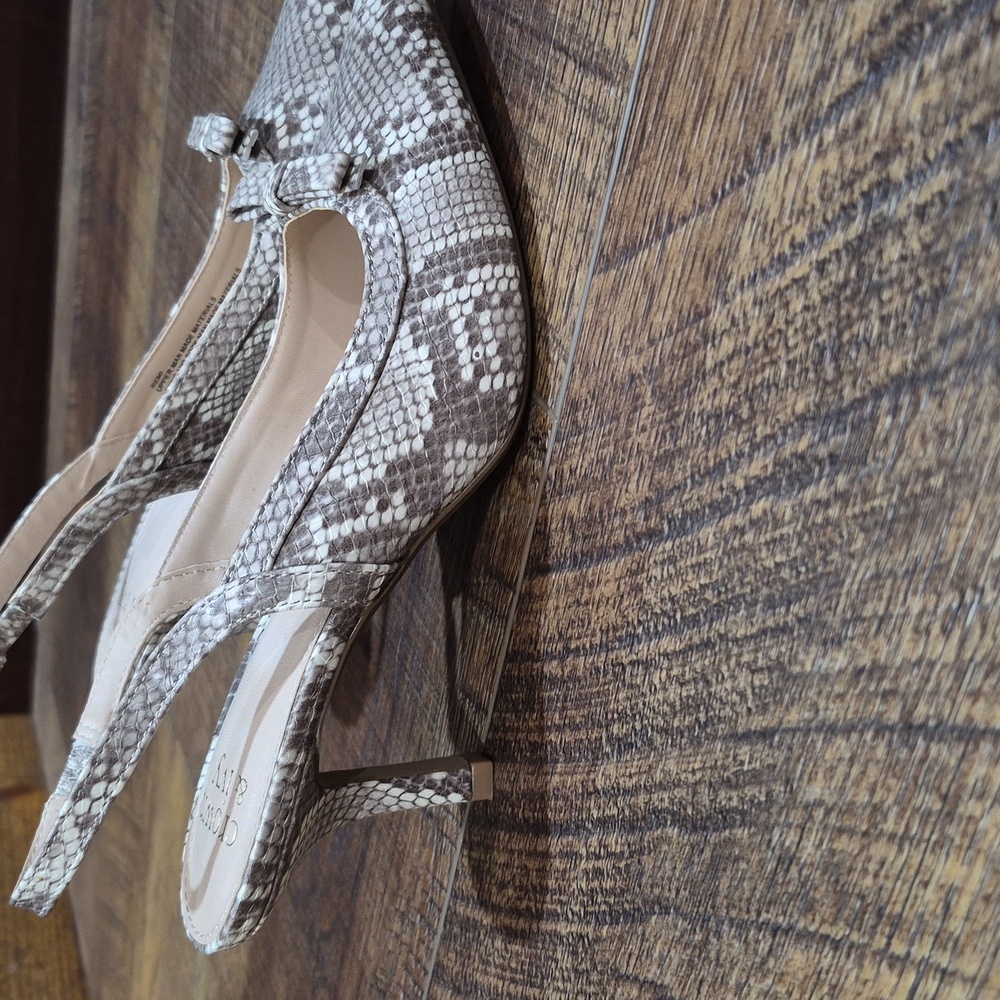 crown & ivy Beige Snake-Print Pointed Slingback Heels - Picture 2 of 4